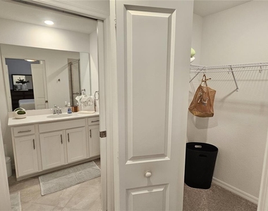 12180 Wellen Golf Street - Photo Thumbnail 44
