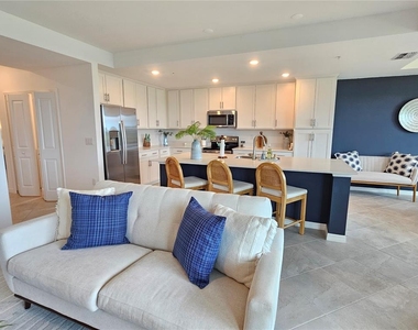 12180 Wellen Golf Street - Photo Thumbnail 17