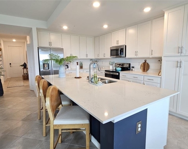 12180 Wellen Golf Street - Photo Thumbnail 21
