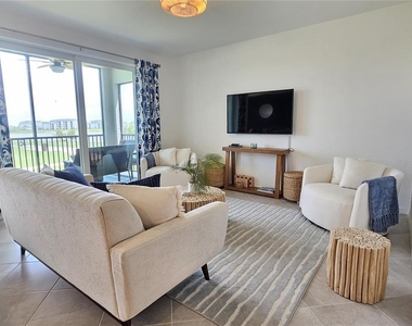 12180 Wellen Golf Street - Photo Thumbnail 8