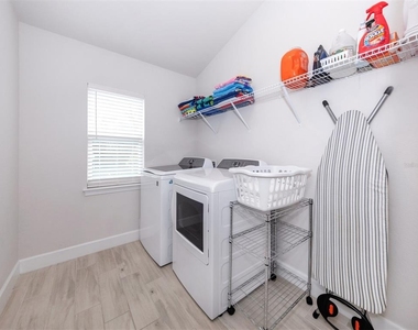 886 Euclid Road - Photo Thumbnail 26