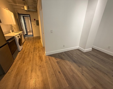 255 West 36th Street - Photo Thumbnail 6