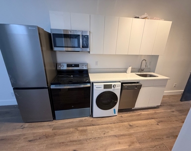 255 West 36th Street - Photo Thumbnail 8