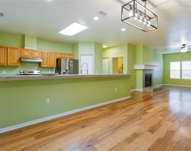 8436 Sw 77th Avenue - Photo Thumbnail 6