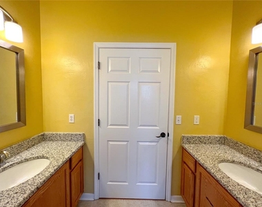 8436 Sw 77th Avenue - Photo Thumbnail 15