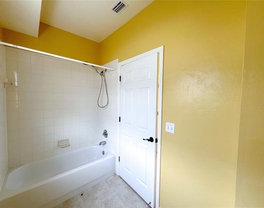 8436 Sw 77th Avenue - Photo Thumbnail 16