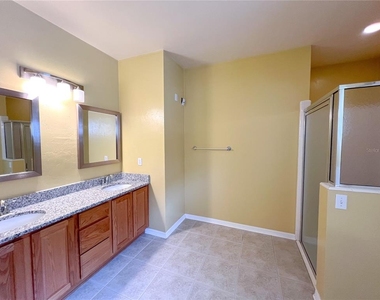 8436 Sw 77th Avenue - Photo Thumbnail 11