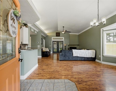 11516 Nw 16th Place - Photo Thumbnail 5