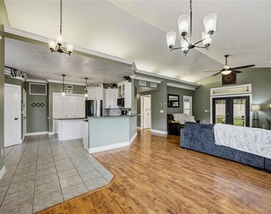 11516 Nw 16th Place - Photo Thumbnail 17