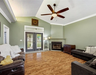 11516 Nw 16th Place - Photo Thumbnail 6