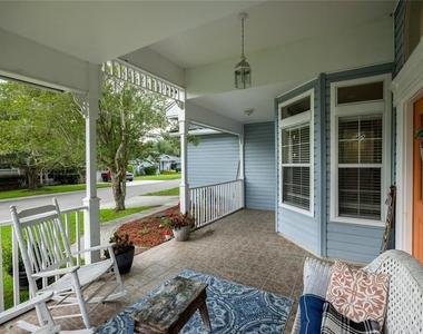 11516 Nw 16th Place - Photo Thumbnail 2