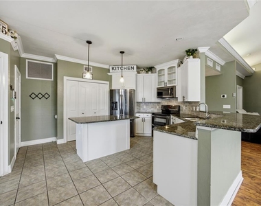11516 Nw 16th Place - Photo Thumbnail 12