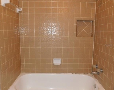 507 Nw 34th Terrace - Photo Thumbnail 14