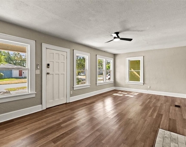 2329 7 Street S - Photo Thumbnail 8