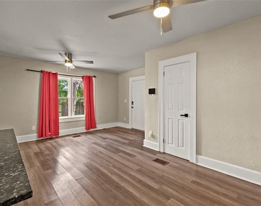 2329 7 Street S - Photo Thumbnail 15