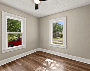2329 7 Street S - Photo Thumbnail 28