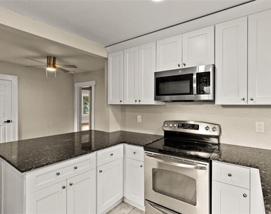 2329 7 Street S - Photo Thumbnail 18