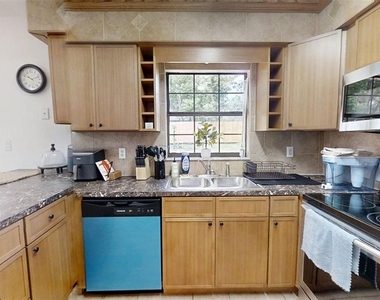 3740 Ne 5th Street - Photo Thumbnail 26