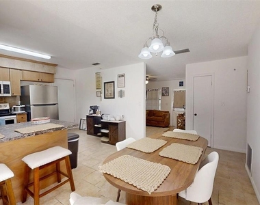 3740 Ne 5th Street - Photo Thumbnail 21