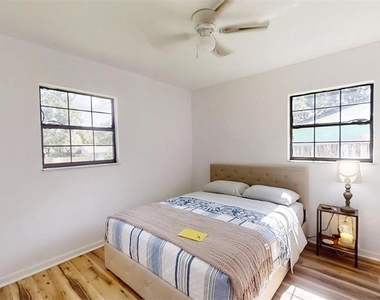 3740 Ne 5th Street - Photo Thumbnail 11