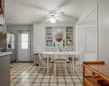 731 Tangerine Court - Photo Thumbnail 8