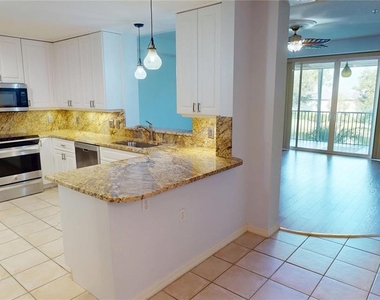 255 W End Drive - Photo Thumbnail 5