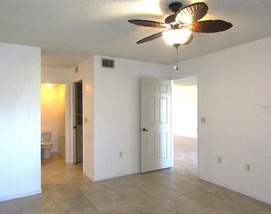 4434 Weybridge - Photo Thumbnail 15