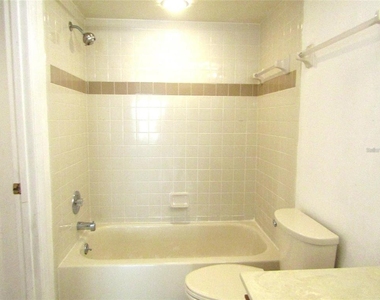 4434 Weybridge - Photo Thumbnail 9