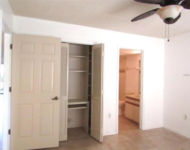 4434 Weybridge - Photo Thumbnail 7