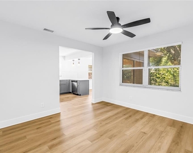 5846 12th Street S - Photo Thumbnail 3
