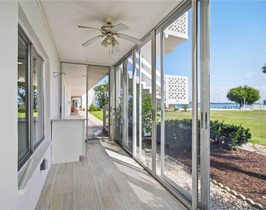 765 John Ringling Boulevard - Photo Thumbnail 10