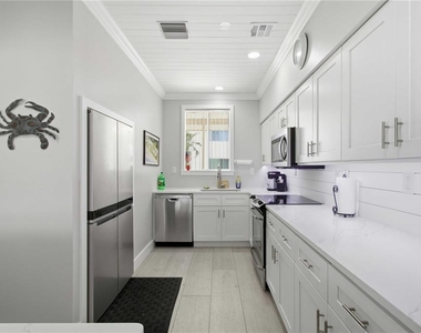 765 John Ringling Boulevard - Photo Thumbnail 23