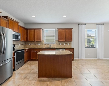 5524 107th Terrace E - Photo Thumbnail 10