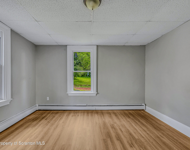 310 Oak Street - Photo Thumbnail 10