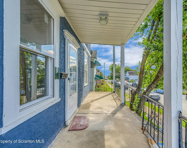 310 Oak Street - Photo Thumbnail 5