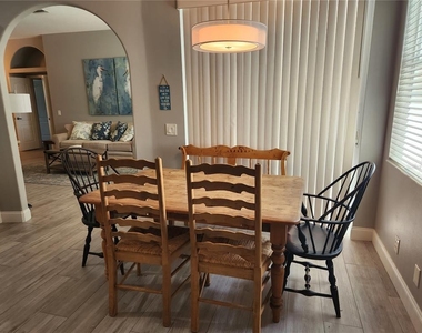 5274 Far Oak Circle - Photo Thumbnail 10