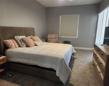5274 Far Oak Circle - Photo Thumbnail 13