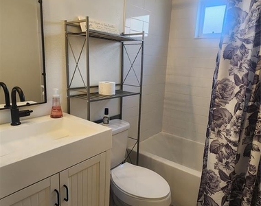 5274 Far Oak Circle - Photo Thumbnail 19