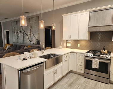 5274 Far Oak Circle - Photo Thumbnail 7