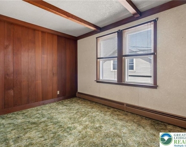 216 W Bertsch Street - Photo Thumbnail 12