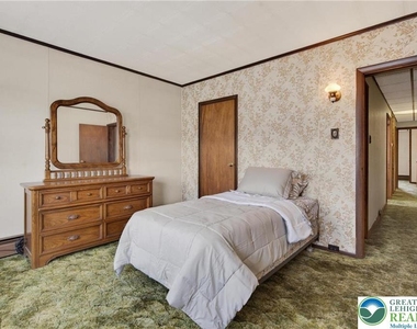 216 W Bertsch Street - Photo Thumbnail 16