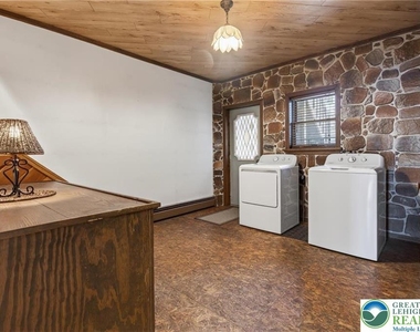 216 W Bertsch Street - Photo Thumbnail 17