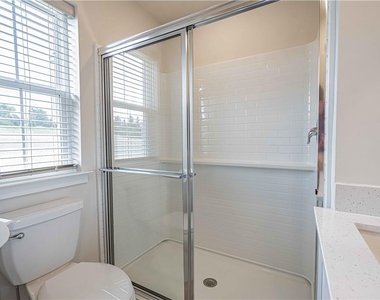 7640 Clayton Avenue - Photo Thumbnail 18
