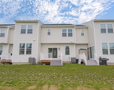 7640 Clayton Avenue - Photo Thumbnail 26
