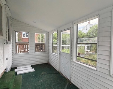 916 N New Street - Photo Thumbnail 7
