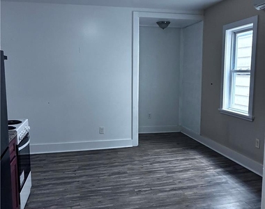 1311 Northampton Street - Photo Thumbnail 2