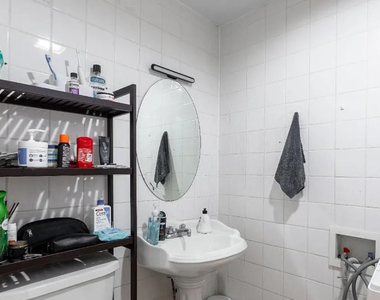 810 Broadway - Photo Thumbnail 7