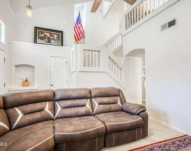 10904 Duster Drive - Photo Thumbnail 6