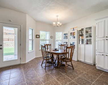 10904 Duster Drive - Photo Thumbnail 14