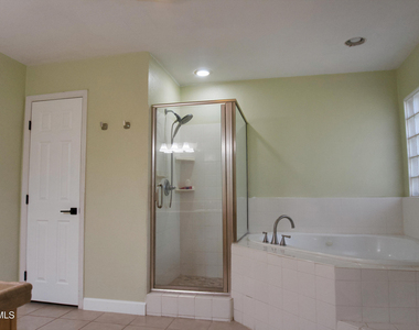 9401 Pavo Lane - Photo Thumbnail 22